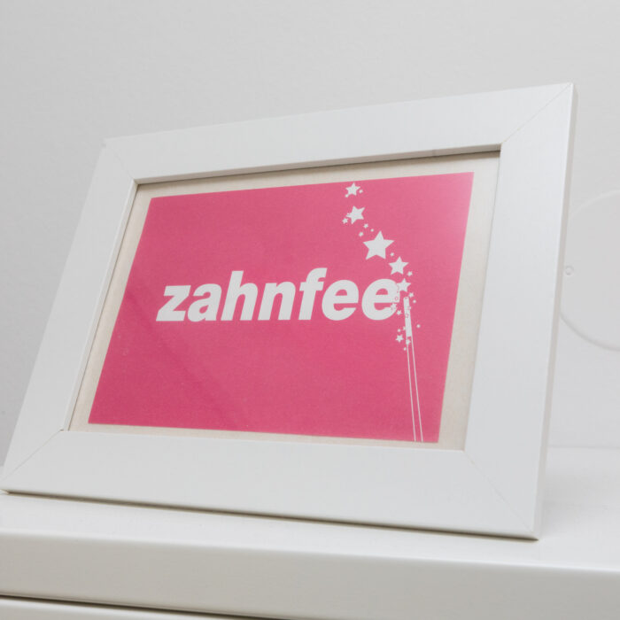 Ein Bild mit der Aufschrift Zahnfee